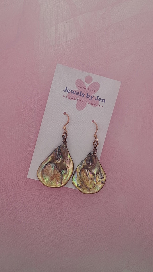 Brown Oyster Earrings